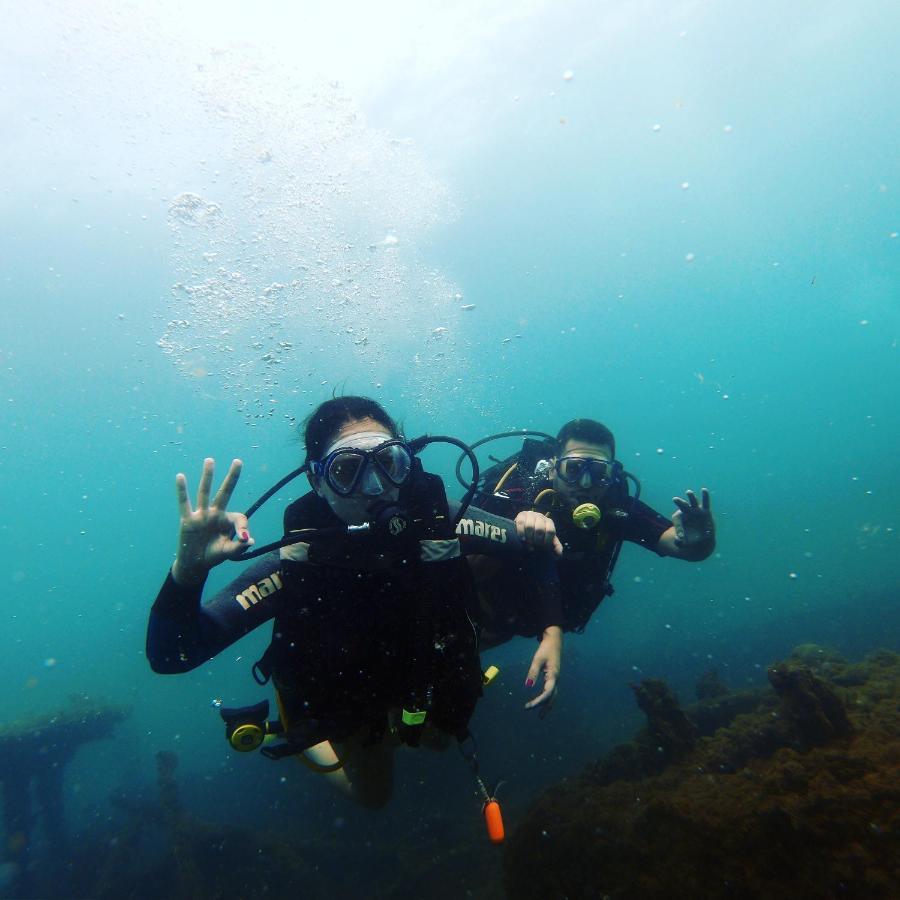Paul'S Kitchenettes Da Praia & Nemo Dive, Centro De Mergulho Санта-Крус-Кабралія Екстер'єр фото